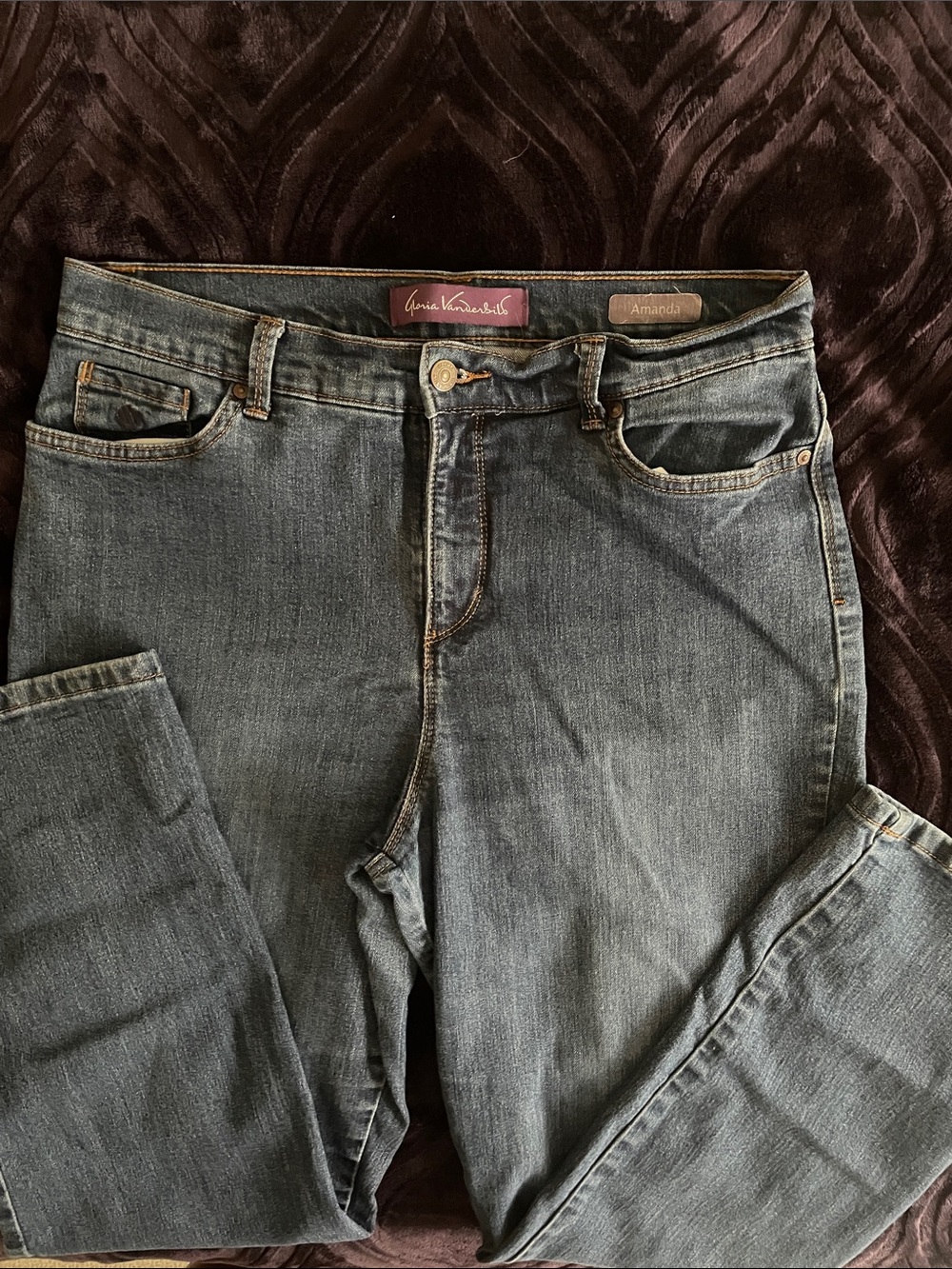 Gloria Vanderbilt Amanda Straight Leg Jeans in Faded Blue